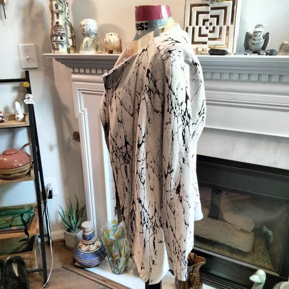 H by Halston marble print zip jacket top size 12 - Picture 4 of 8